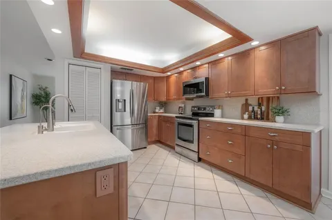 $629,900 | 3341 Foxridge Circle, Tampa, FL 33618