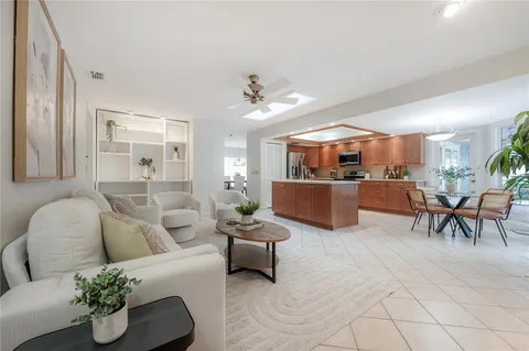 $629,900 | 3341 Foxridge Circle, Tampa, FL 33618