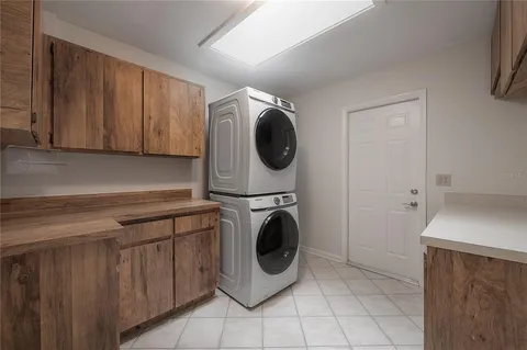 $629,900 | 3341 Foxridge Circle, Tampa, FL 33618