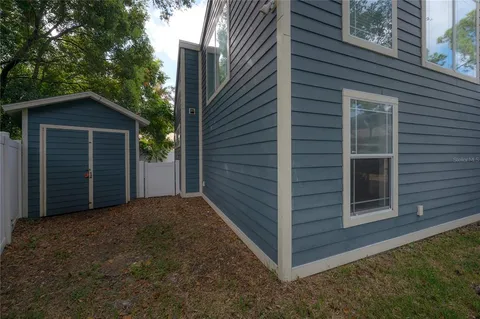 $629,900 | 3341 Foxridge Circle, Tampa, FL 33618