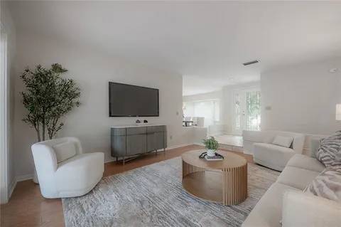 $629,900 | 3341 Foxridge Circle, Tampa, FL 33618