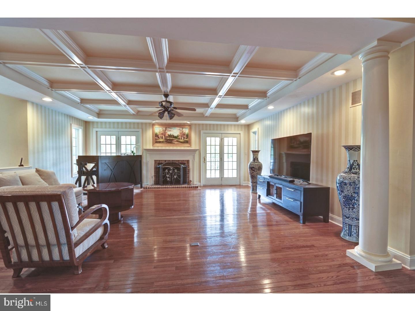 107 Stone Cliff Road Princeton, NJ 08540 - Photo 11 of 25 Living Room