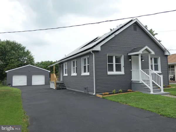 $255,000 | 148 Dolbow Avenue, Penns Grove, NJ 08069
