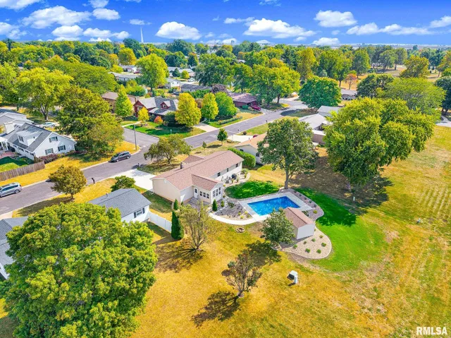 $239,900 | 201 Olga Street, Roanoke, IL 61561