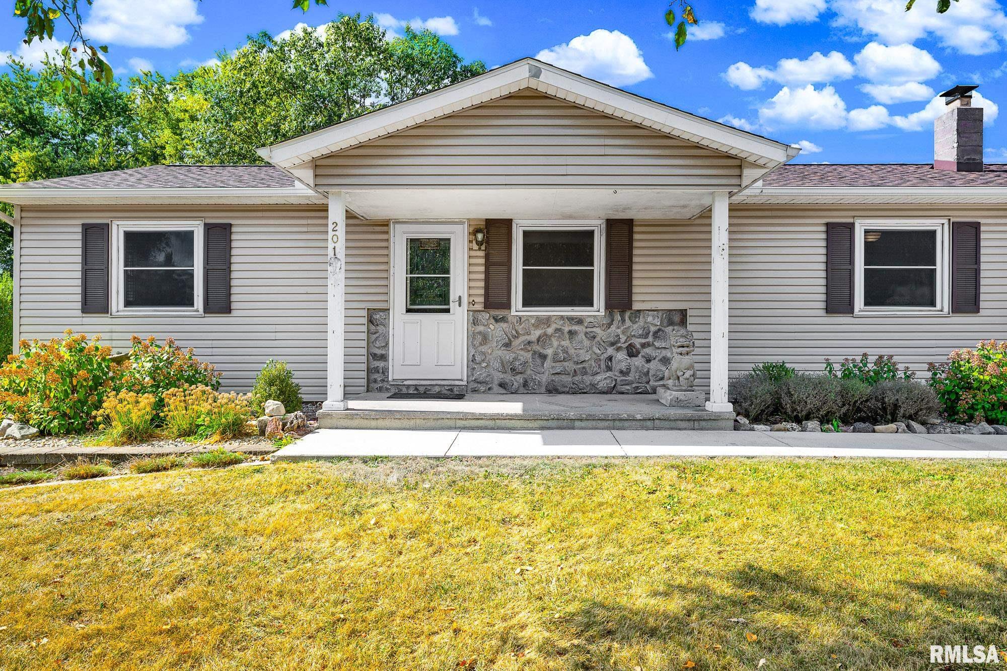 201 Olga Street Roanoke, IL 61561 - Photo 2 of 47