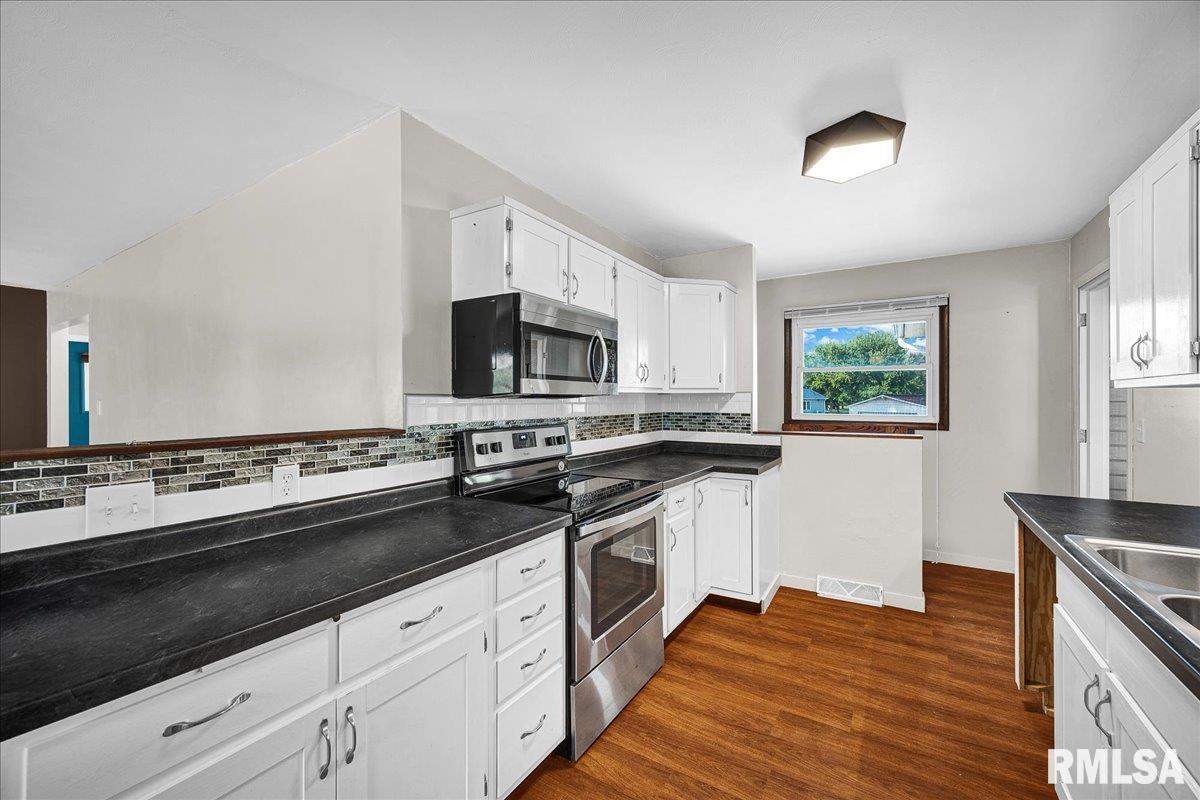 201 Olga Street Roanoke, IL 61561 - Photo 25 of 47