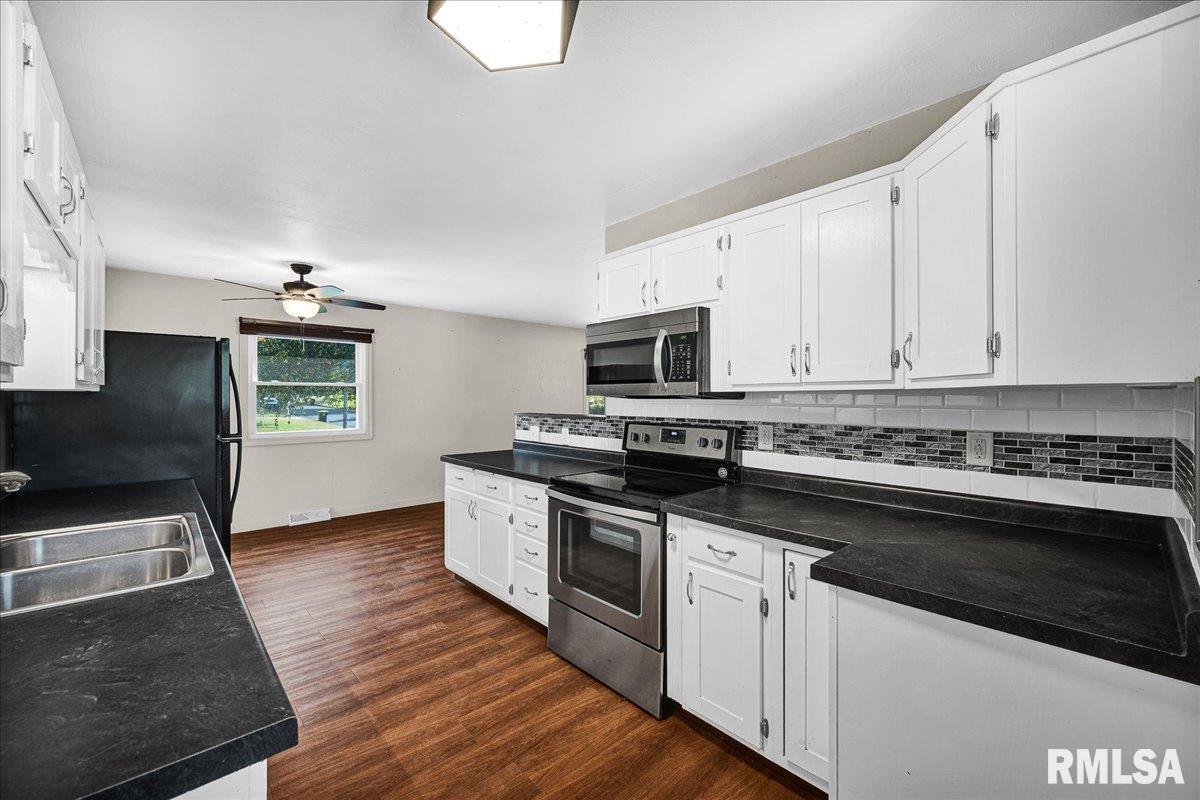 201 Olga Street Roanoke, IL 61561 - Photo 26 of 47