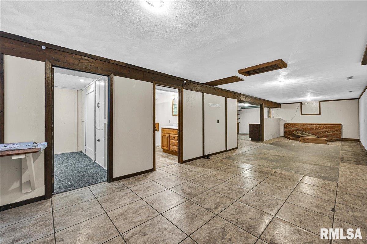 201 Olga Street Roanoke, IL 61561 - Photo 41 of 47