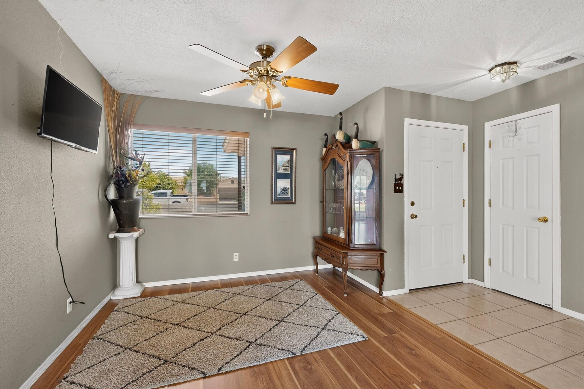 301 2nd Street Northeast Rio Rancho, NM 87124 - Photo 9 of 35 Gallery Image 9