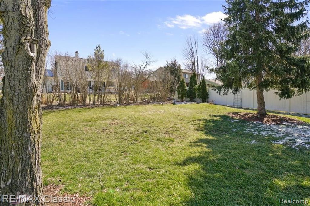 22566 Winfield Road Novi, MI 48375 - Photo 24 of 26