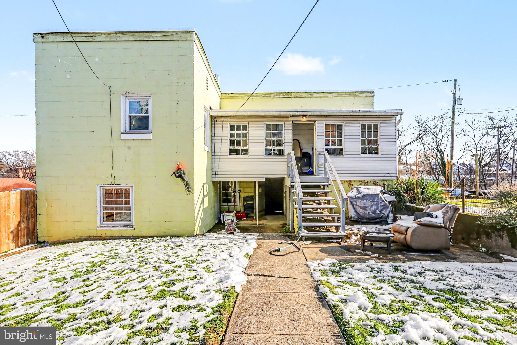 626 State Street, Unit 4 Lemoyne, PA 17043 - Photo 8 of 8 a front view of a house
