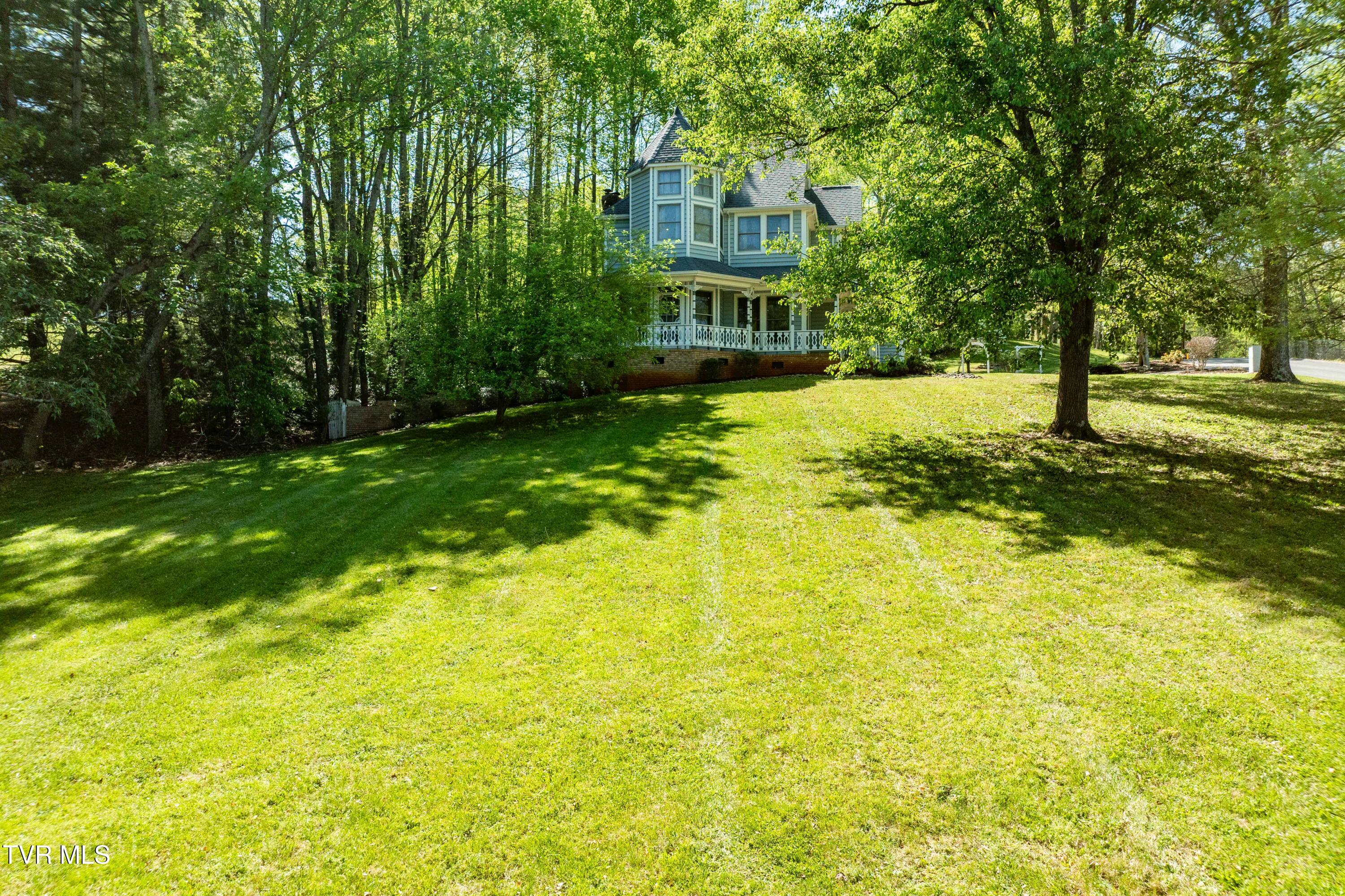 101 Knobb Hill Road Johnson City, TN 37601 - Photo 100 of 117 101 Knobb Hill Rd (24 of 118)