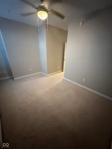 $2,095 | 521 North Park Avenue, Indianapolis, IN 46202