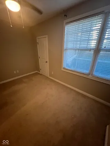 $2,095 | 521 North Park Avenue, Indianapolis, IN 46202