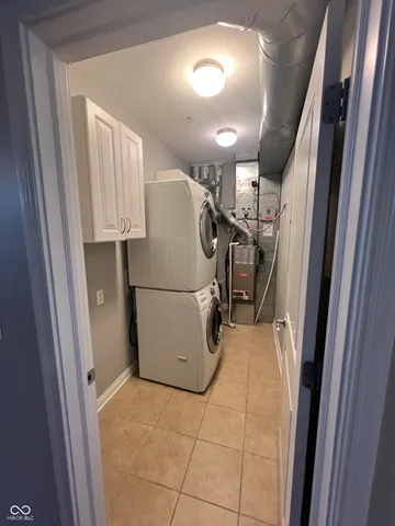 $2,095 | 521 North Park Avenue, Indianapolis, IN 46202