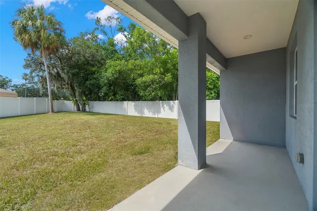 a view of outdoor space