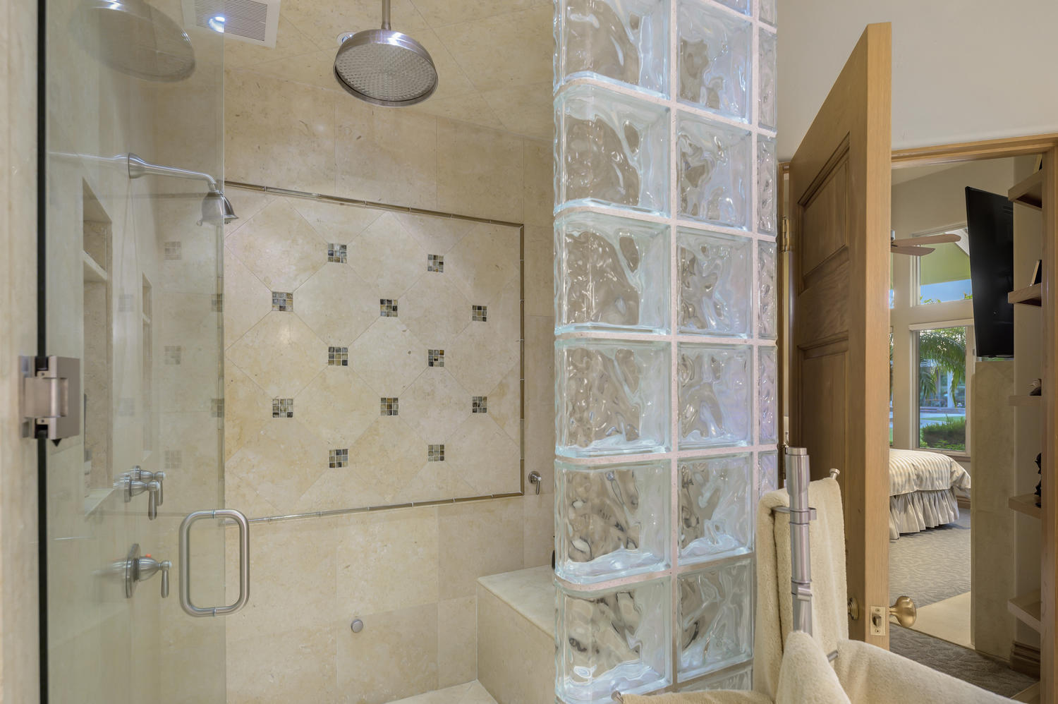 72420 Silver Spur Lane Rancho Mirage, CA 92270 - Photo 17 of 130 72420 Silver Spur Ln Rancho-large-036-11