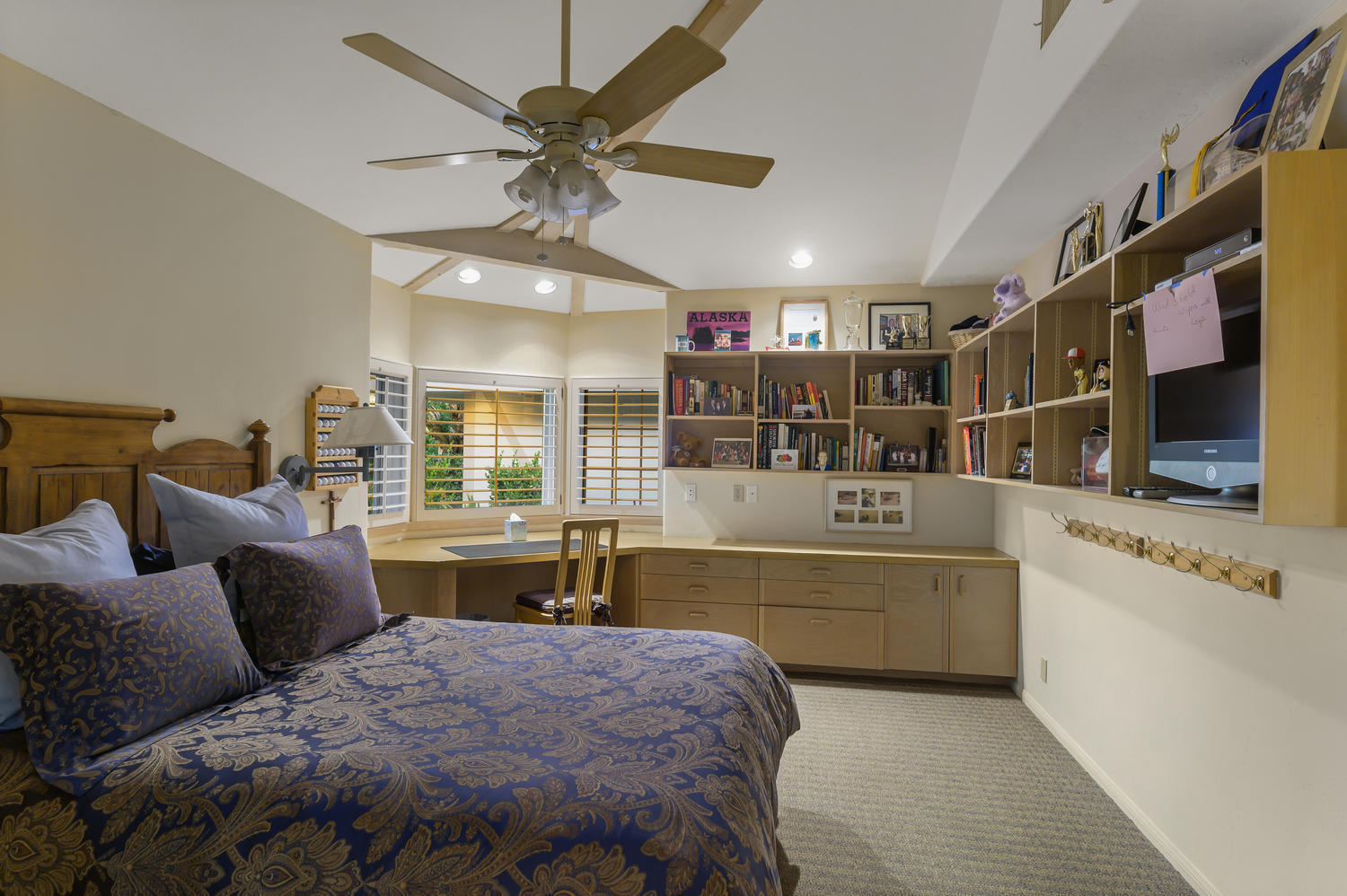72420 Silver Spur Lane Rancho Mirage, CA 92270 - Photo 22 of 130 72420 Silver Spur Ln Rancho-large-043-03