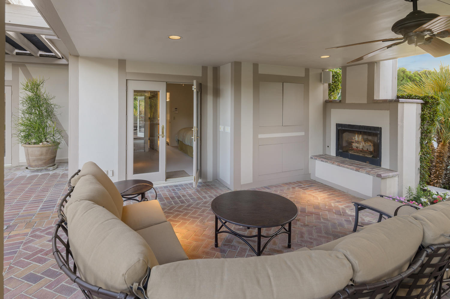 72420 Silver Spur Lane Rancho Mirage, CA 92270 - Photo 28 of 130 72420 Silver Spur Ln Rancho-large-053-05