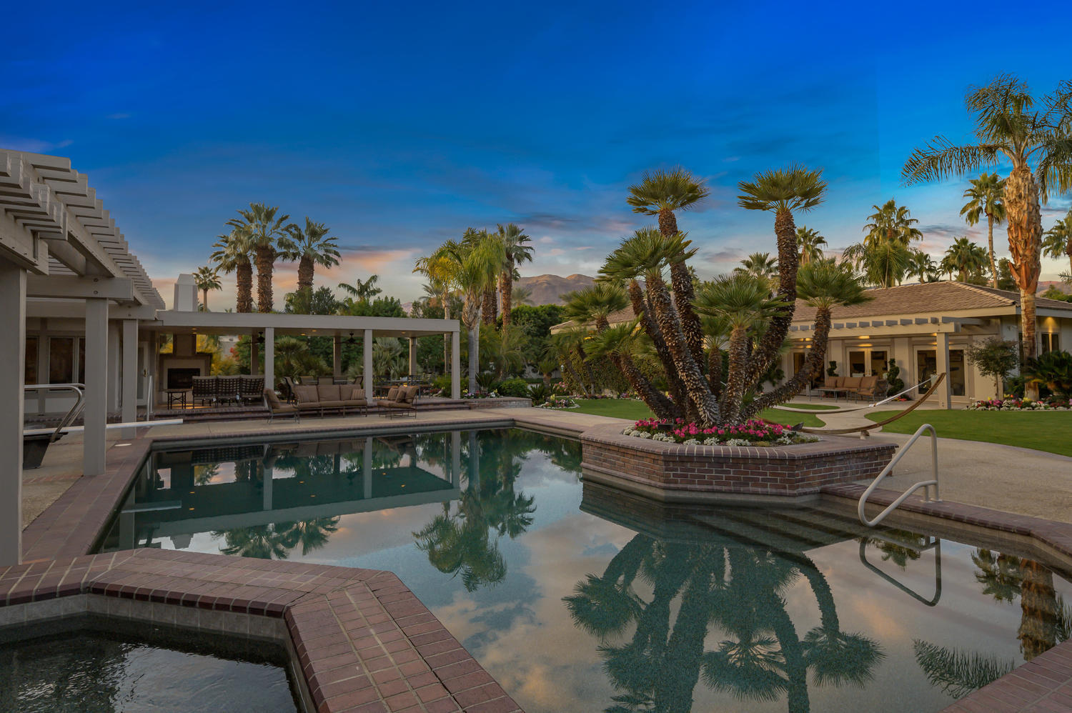 72420 Silver Spur Lane Rancho Mirage, CA 92270 - Photo 39 of 130 72420 Silver Spur Ln Rancho-large-016-01