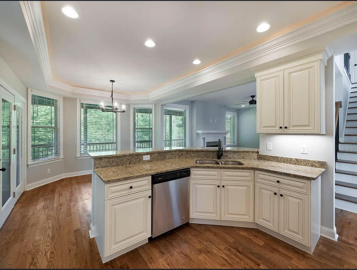 8028 Burgundy Circle, Unit 82 Chattanooga, TN 37421 - Photo 20 of 40 20-IMG_5367