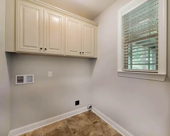 $3,500 | 8028 Burgundy Circle, Unit 82, Chattanooga, TN 37421
