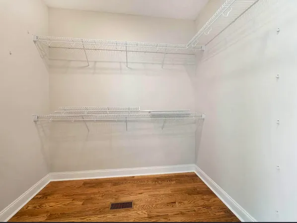 $3,500 | 8028 Burgundy Circle, Unit 82, Chattanooga, TN 37421