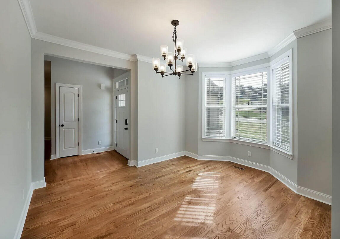 8028 Burgundy Circle, Unit 82 Chattanooga, TN 37421 - Photo 6 of 40 6-IMG_5353