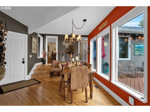 $560,000 | 6027 View Loop, Florence, OR 97439