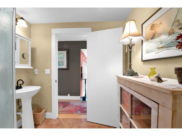 $560,000 | 6027 View Loop, Florence, OR 97439