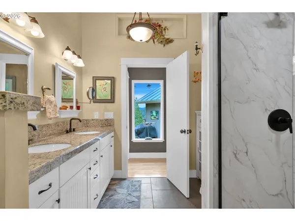 $560,000 | 6027 View Loop, Florence, OR 97439