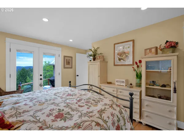 $560,000 | 6027 View Loop, Florence, OR 97439