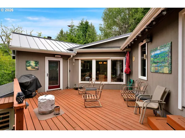 $560,000 | 6027 View Loop, Florence, OR 97439