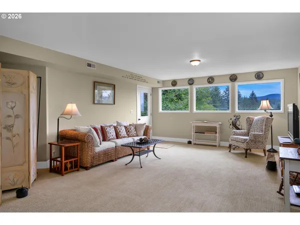 $560,000 | 6027 View Loop, Florence, OR 97439