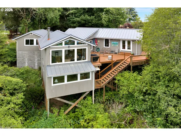 $560,000 | 6027 View Loop, Florence, OR 97439