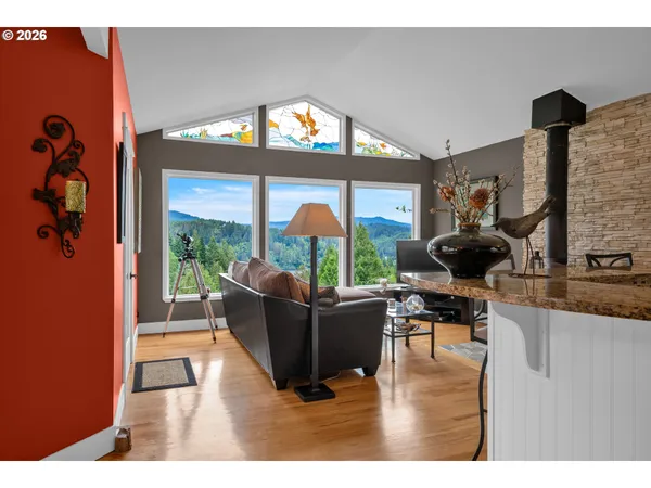 $560,000 | 6027 View Loop, Florence, OR 97439