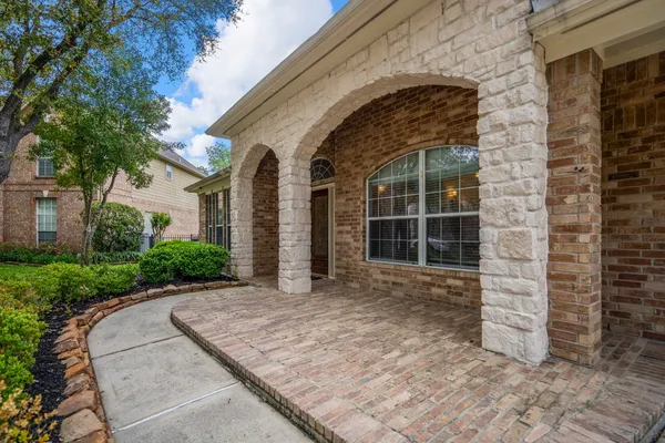 $460,000 | 5810 Sequoia Trace Court, Spring, TX 77379