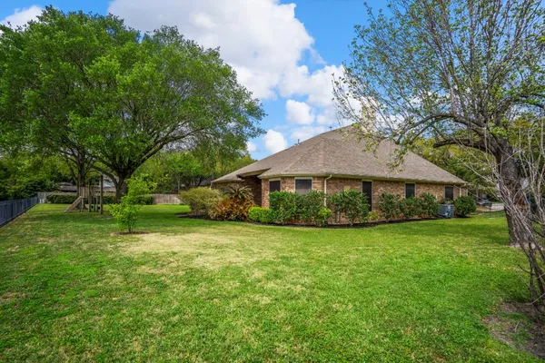 $460,000 | 5810 Sequoia Trace Court, Spring, TX 77379