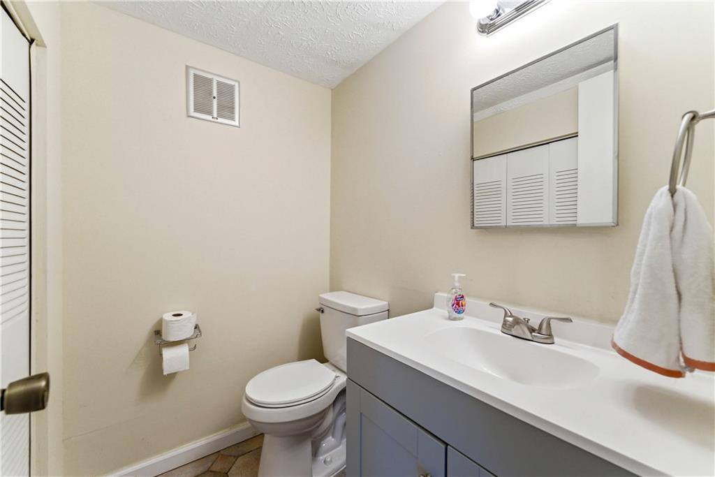 1448 Pine Log Road Northeast, Unit B Conyers, GA 30012 - Photo 12 of 25
