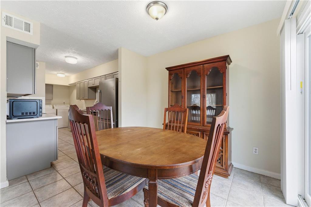 1448 Pine Log Road Northeast, Unit B Conyers, GA 30012 - Photo 6 of 25