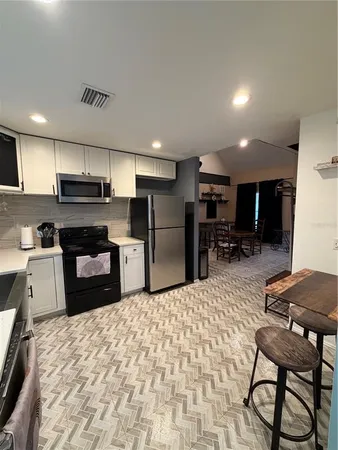 $2,750 | 2516 3rd Avenue South, St. Petersburg, FL 33712