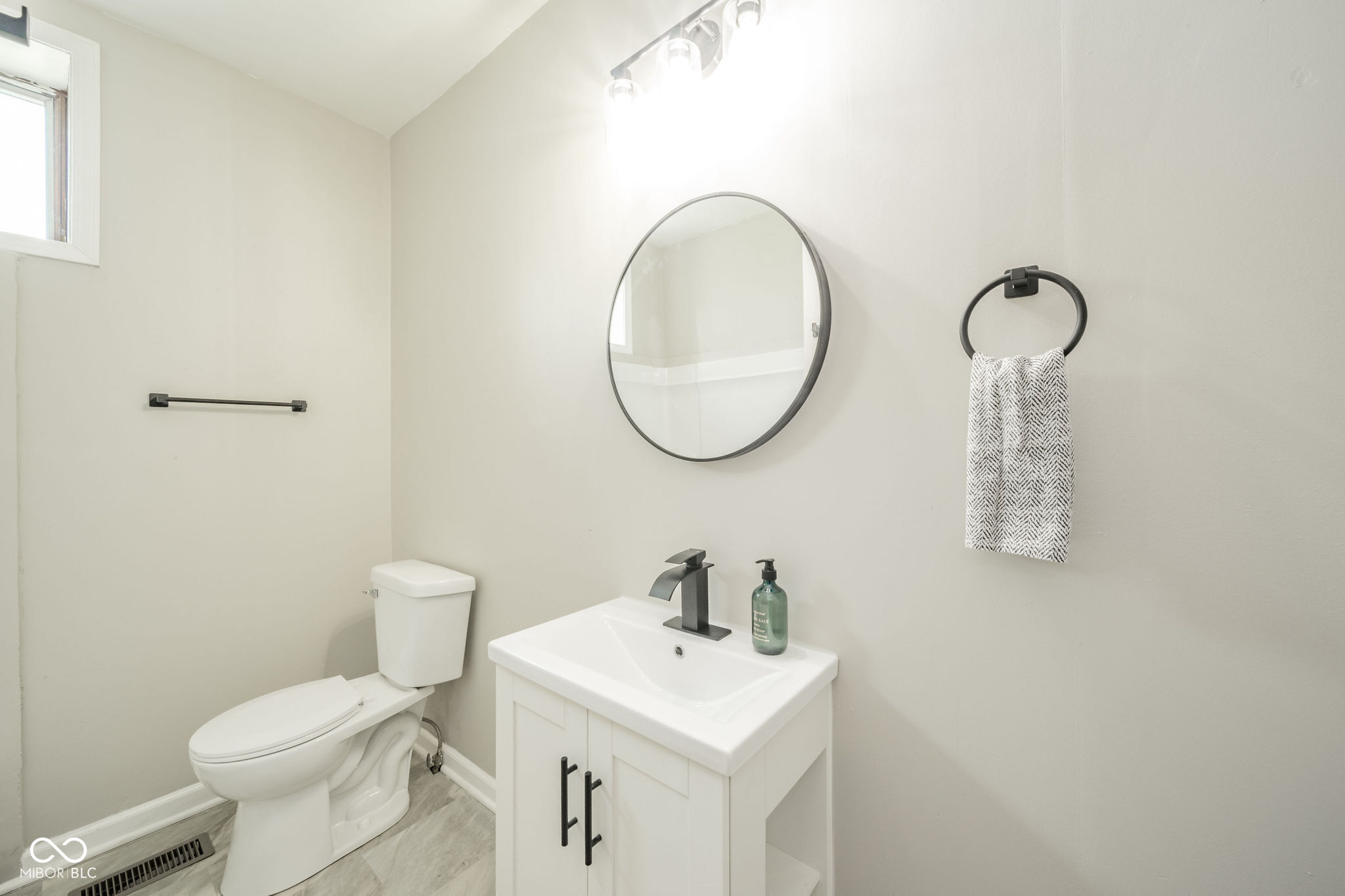 314 Craven Street Sweetser, IN 46952 - Photo 13 of 29