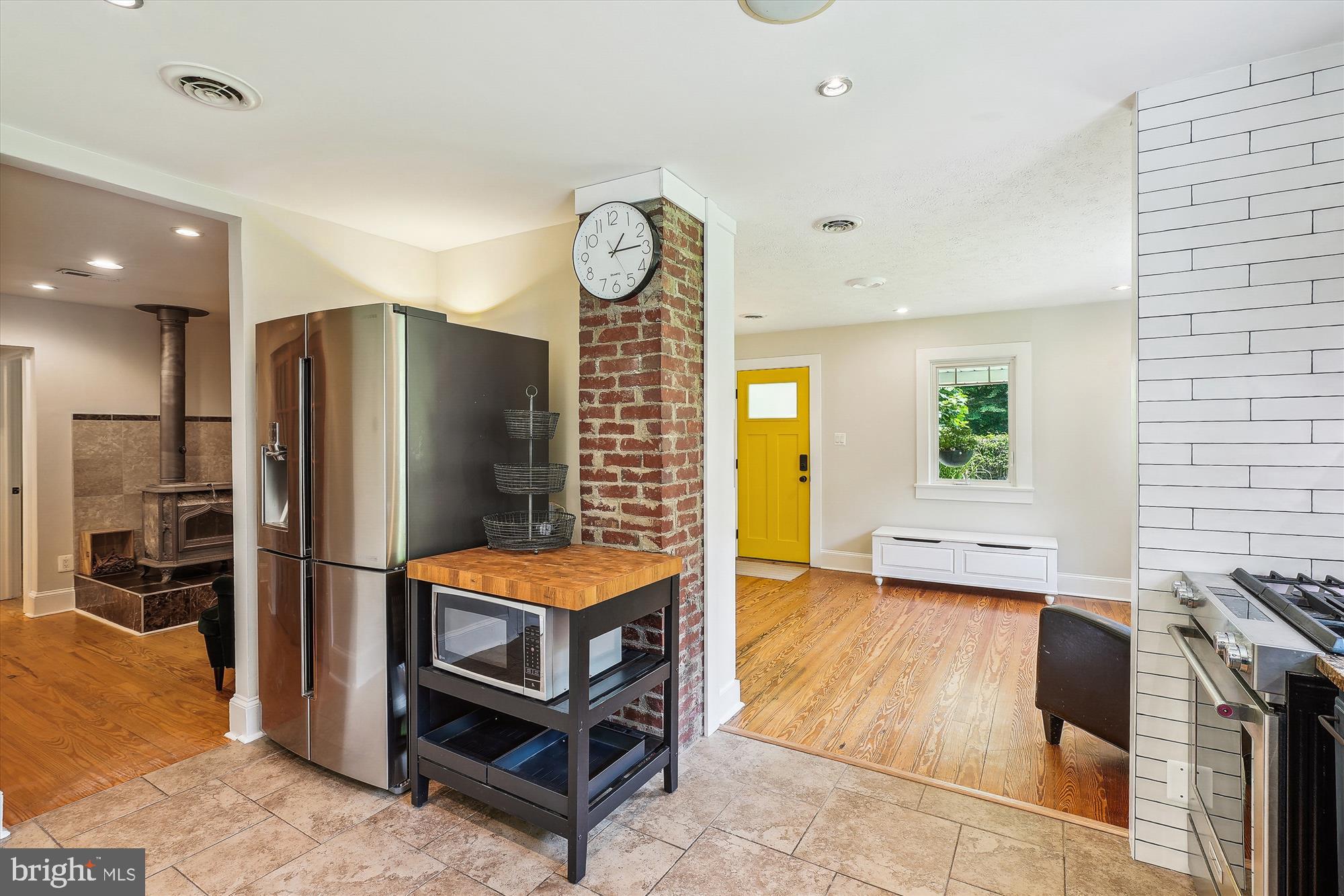 12377 Henderson Road Clifton, VA 20124 - Photo 16 of 85 Kitchen