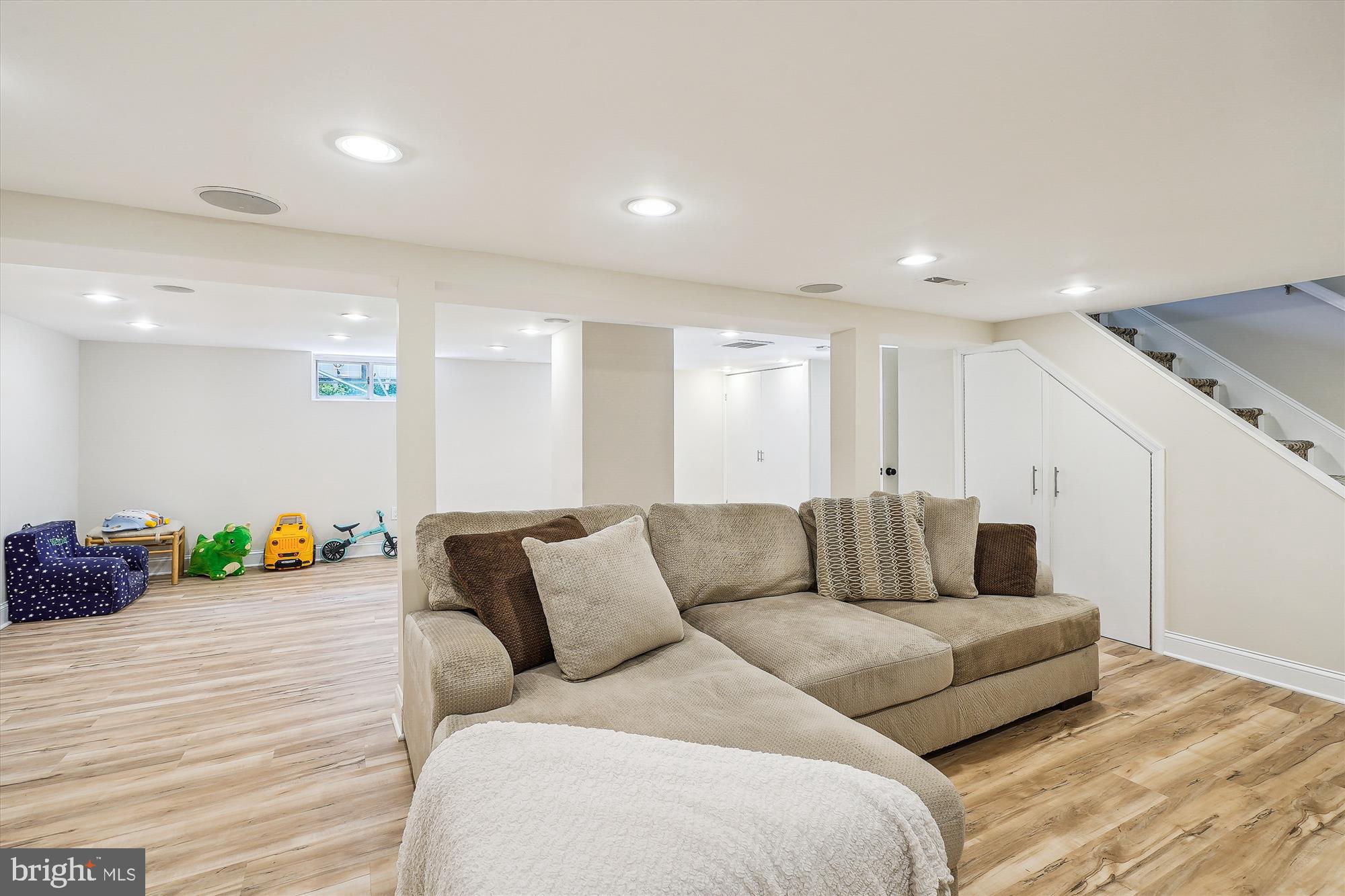 12377 Henderson Road Clifton, VA 20124 - Photo 46 of 85 Lower level rec room (2025)