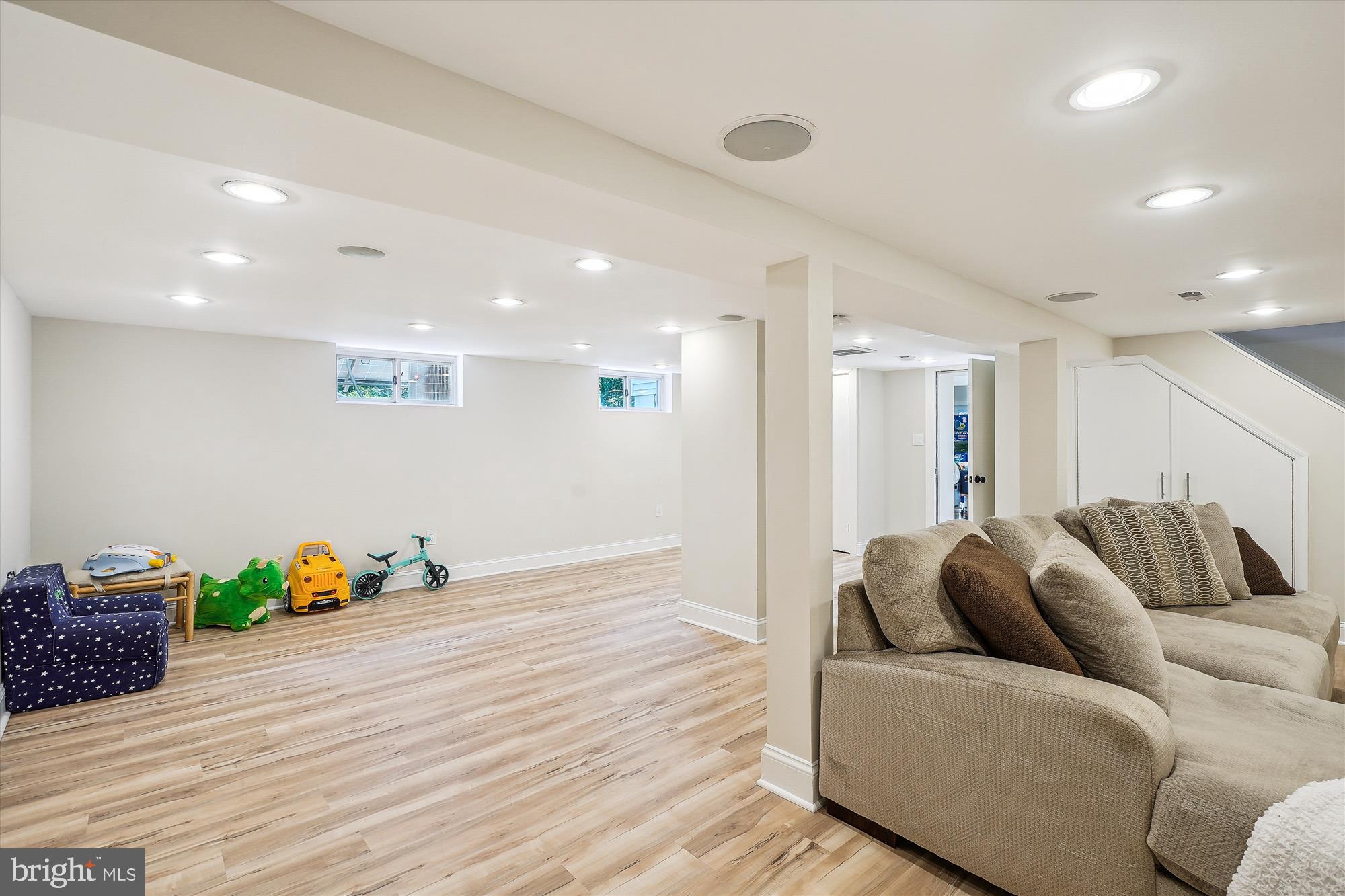 12377 Henderson Road Clifton, VA 20124 - Photo 47 of 85 Lower level rec room (2025)