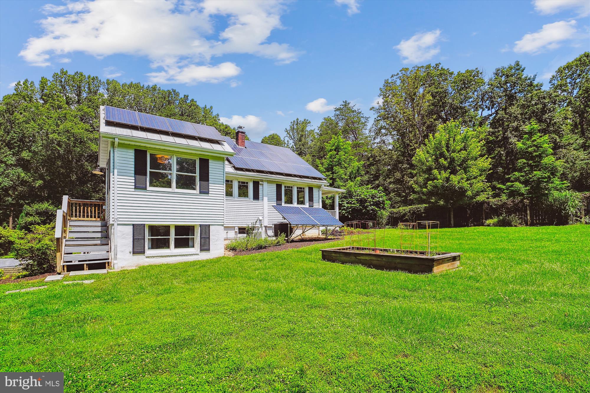 12377 Henderson Road Clifton, VA 20124 - Photo 72 of 85 Side of home