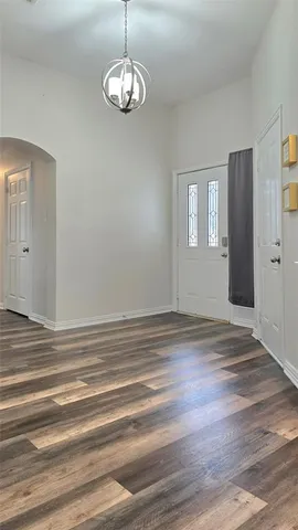 $2,600 | 6229 St Leonard Drive, Arlington, TX 76001