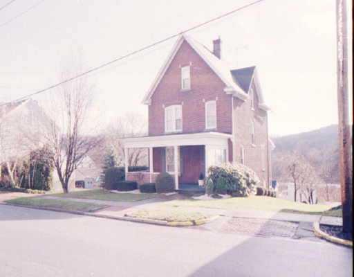 512 Main Street East Rural Valley, PA 16249 - Photo 1 of 1