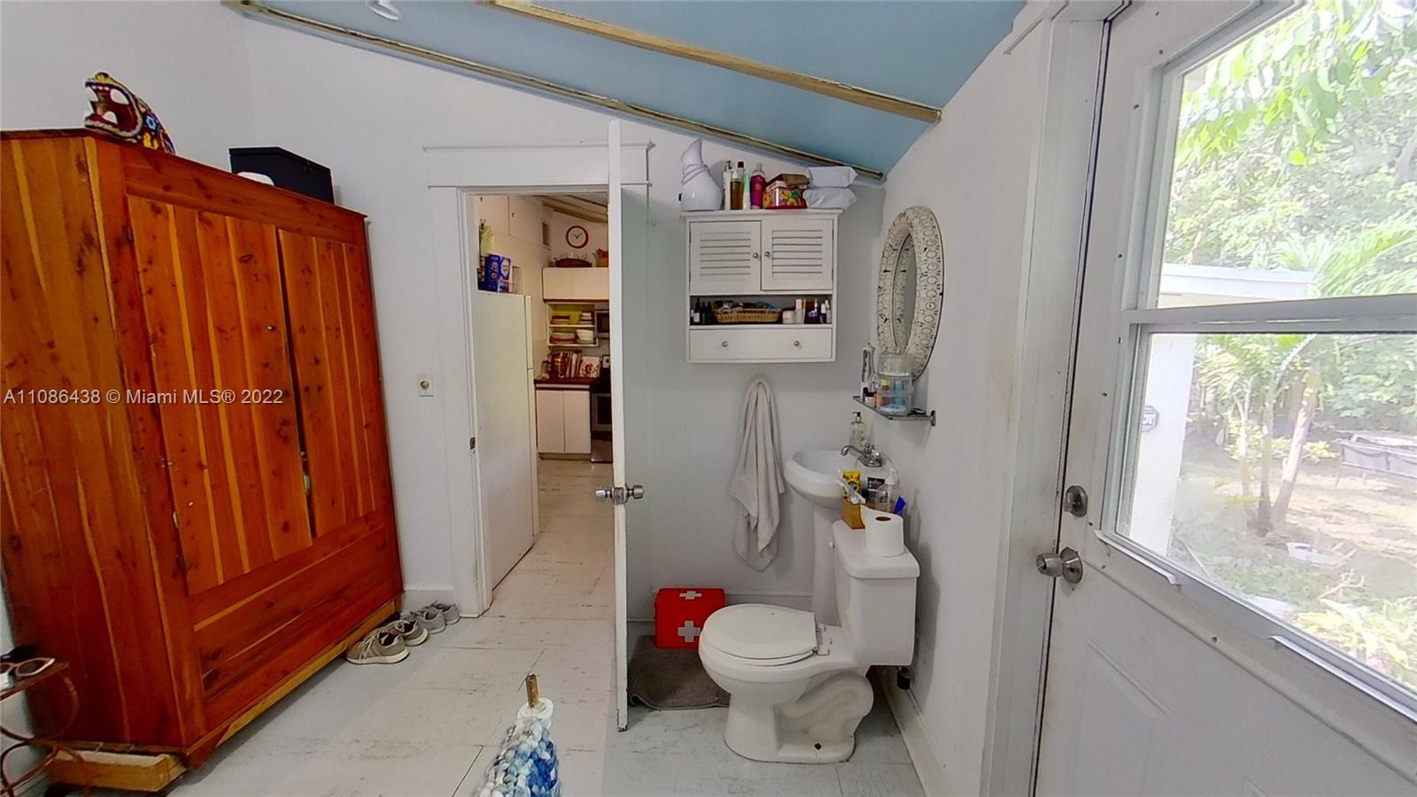 8320 Northeast 3rd Avenue Miami, FL 33138 - Photo 21 of 32