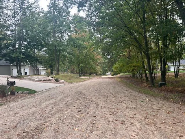 $8,900 | 11269 Apache Wells Court, Unit 611, Stanwood, MI 49346